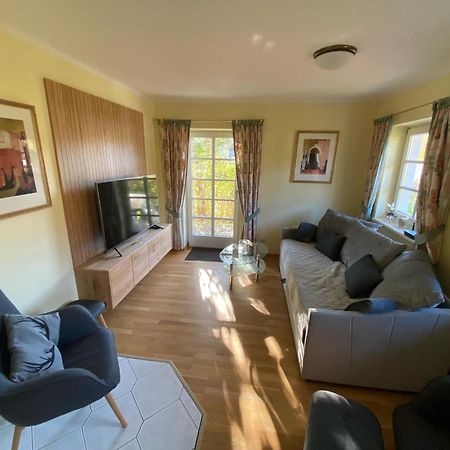 Apartment Cinderella Oberhaus ภายนอก รูปภาพ