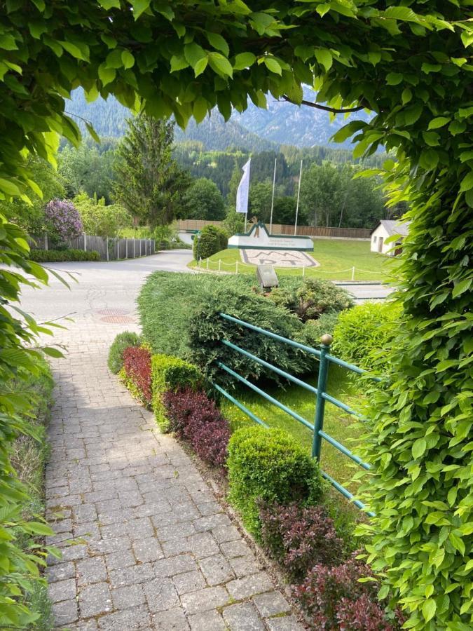 Apartment Cinderella Oberhaus ภายนอก รูปภาพ